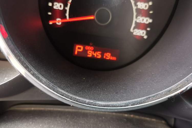Used Kia Soul 2013 1.6L AT Premium Odometer Close Up