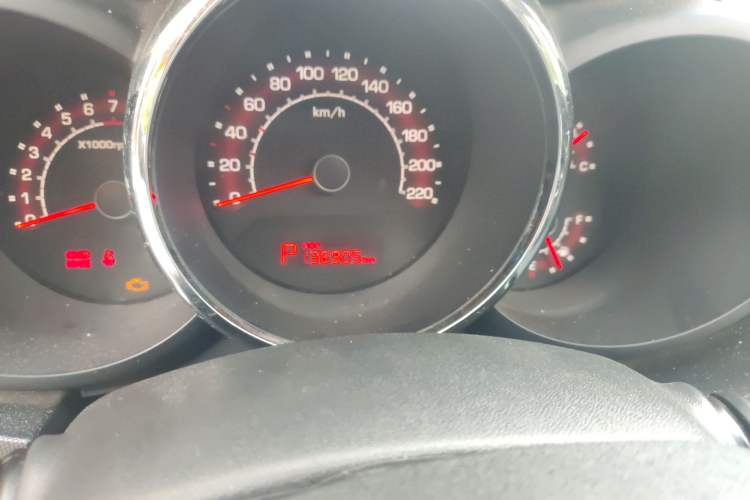 Used Kia Soul 2013 1.6L AT Premium Odometer Close Up