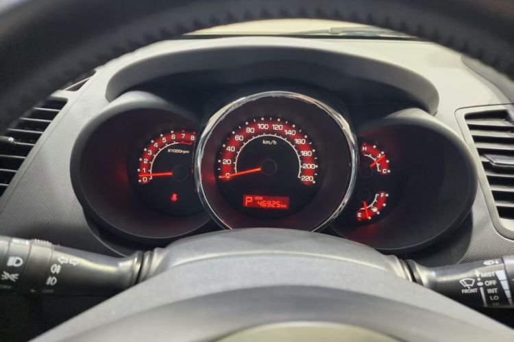 Used Kia Soul 2013 1.6L AT Premium Odometer Close Up