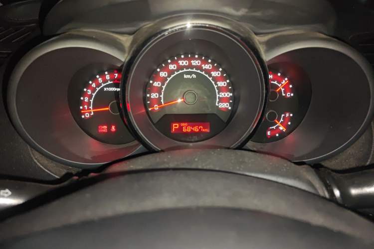 Used Kia Soul 2013 1.6L AT Premium Odometer Close Up