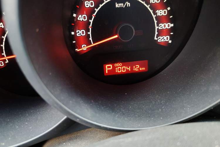 Used Kia Soul 2013 1.6L AT GL Odometer Close Up