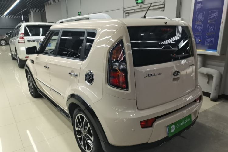 Used Kia Soul 2013 1.6L AT Premium Rear Left 45 Deg