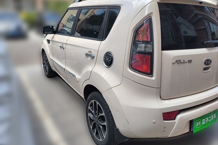 Used Kia Soul 2013 1.6L AT Premium Rear Left 45 Deg