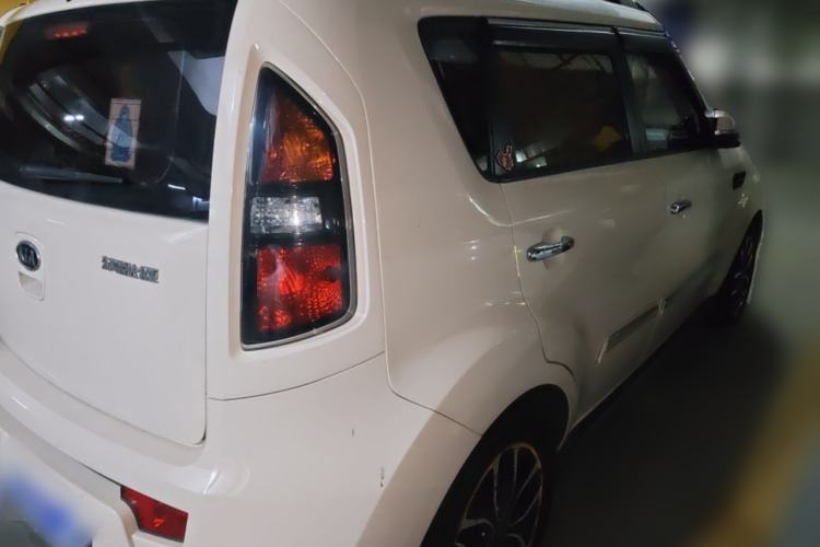 Used Kia Soul 2013 1.6L AT Premium Rear Right 45 Deg