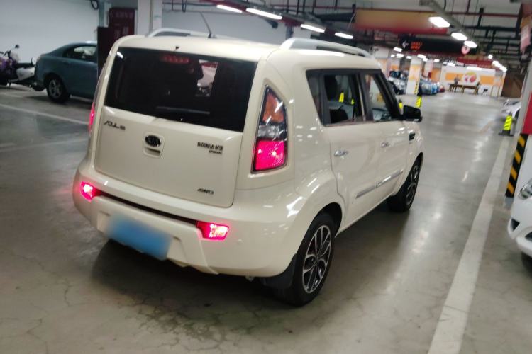 Used Kia Soul 2013 1.6L AT Premium Rear Right 45 Deg