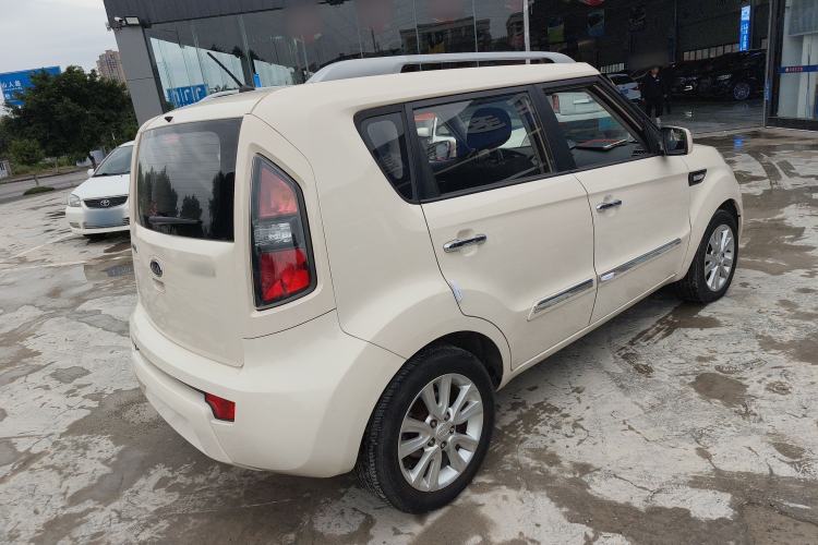Used Kia Soul 2013 1.6L AT GL Rear Right 45 Deg