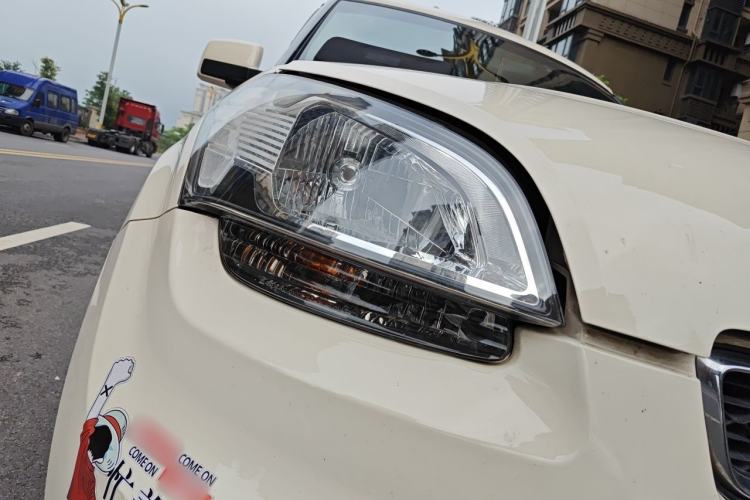 Used Kia Soul 2013 1.6L AT GL Right Front Headlight