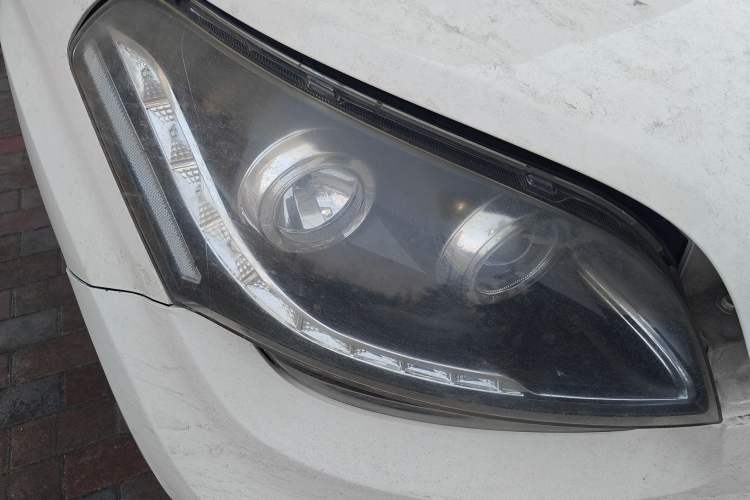 Used Kia Soul 2013 1.6L AT GL Right Front Headlight