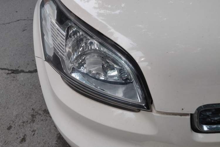 Used Kia Soul 2013 1.6L AT GL Right Front Headlight