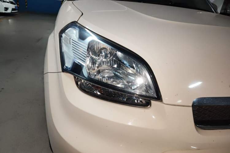 Used Kia Soul 2013 1.6L MT GL Right Front Headlight