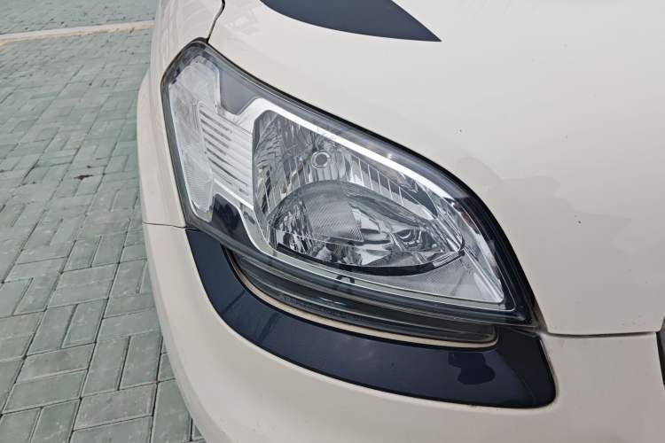 Used Kia Soul 2013 1.6L AT Premium Right Front Headlight