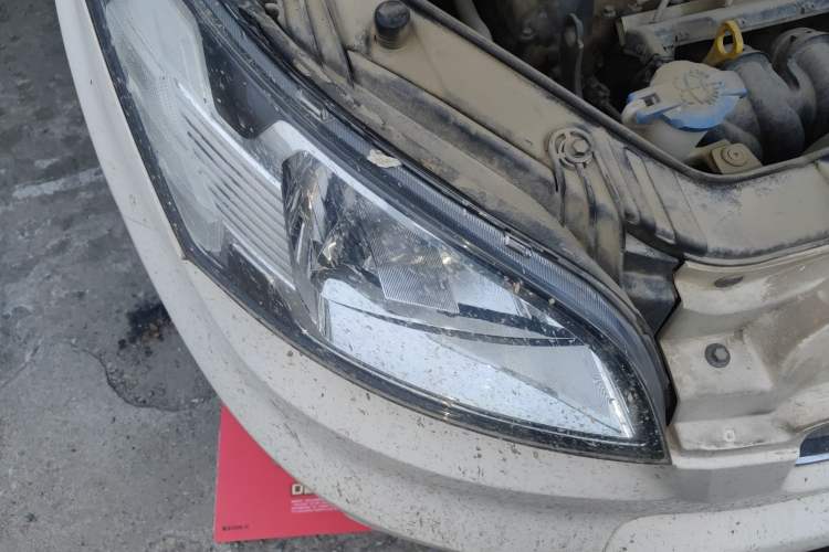 Used Kia Soul 2013 1.6L MT GL Right Front Headlight