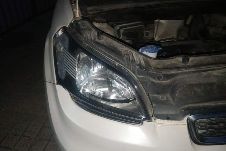 Used Kia Soul 2013 1.6L AT Premium Right Front Headlight