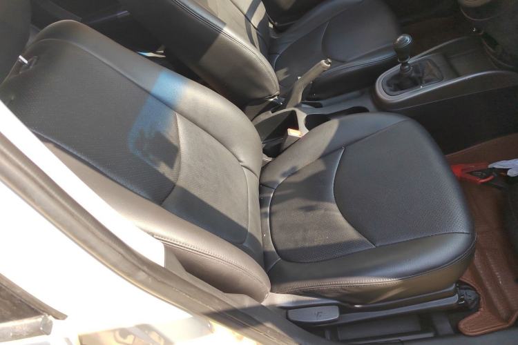 Used Kia Soul 2013 1.6L MT GL Right Front Seat