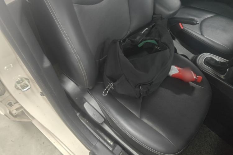 Used Kia Soul 2013 1.6L AT Premium Right Front Seat