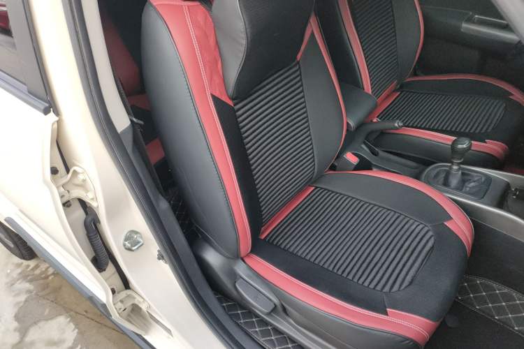 Used Kia Soul 2013 1.6L MT GL Right Front Seat