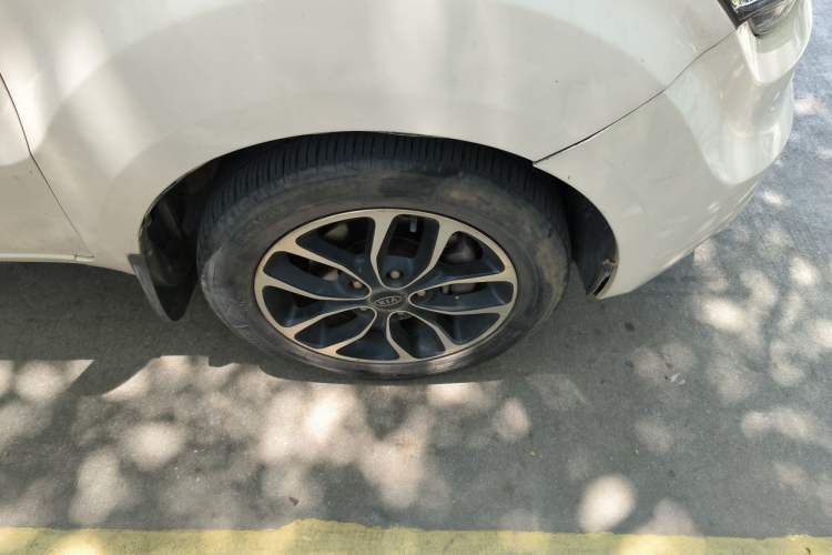 Used Kia Soul 2013 1.6L AT Premium Right Front Wheel Hub