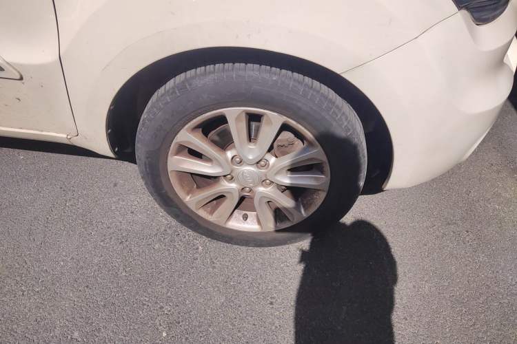 Used Kia Soul 2013 1.6L AT GL Right Front Wheel Hub