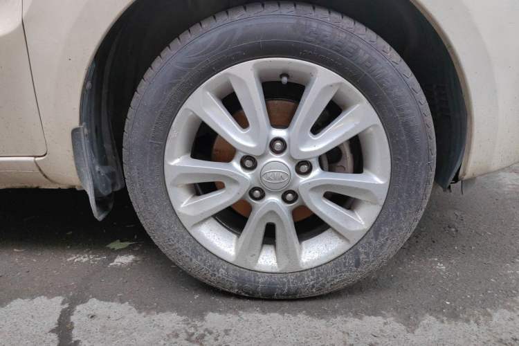 Used Kia Soul 2013 1.6L AT GL Right Front Wheel Hub