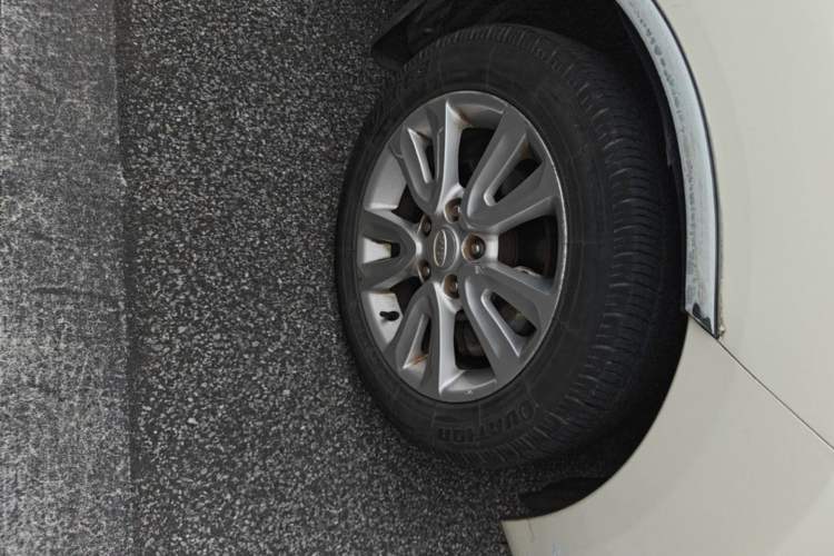 Used Kia Soul 2013 1.6L AT Premium Right Front Wheel Hub