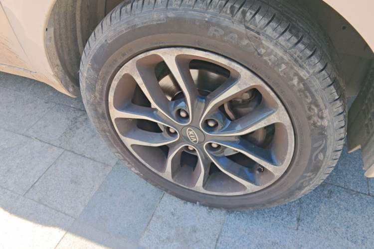 Used Kia Soul 2013 1.6L AT Premium Right Front Wheel Hub