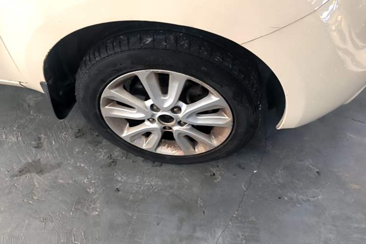 Used Kia Soul 2013 1.6L AT GL Right Front Wheel Hub