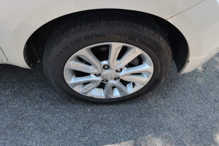 Used Kia Soul 2013 1.6L AT GL Right Front Wheel Hub