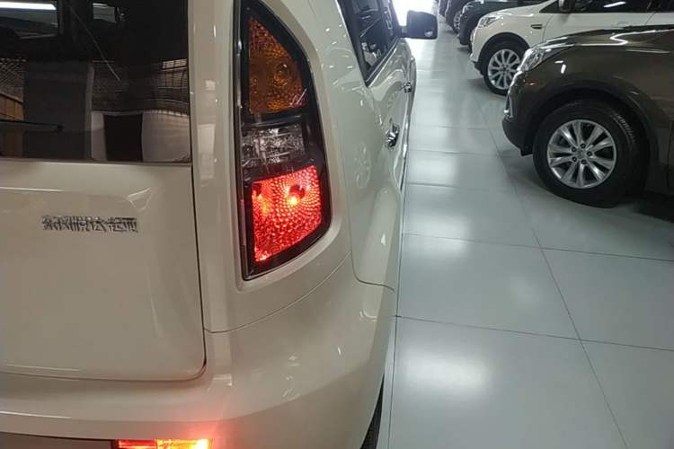 Used Kia Soul 2013 1.6L AT GL Right Rear Taillight