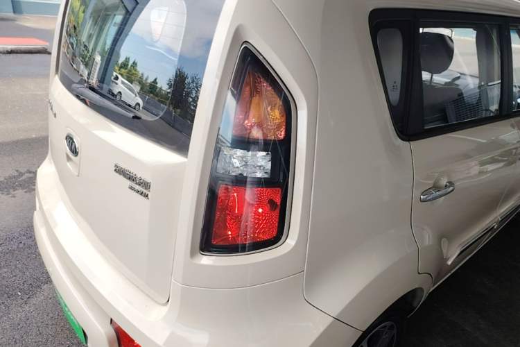 Used Kia Soul 2013 1.6L AT Premium Right Rear Taillight