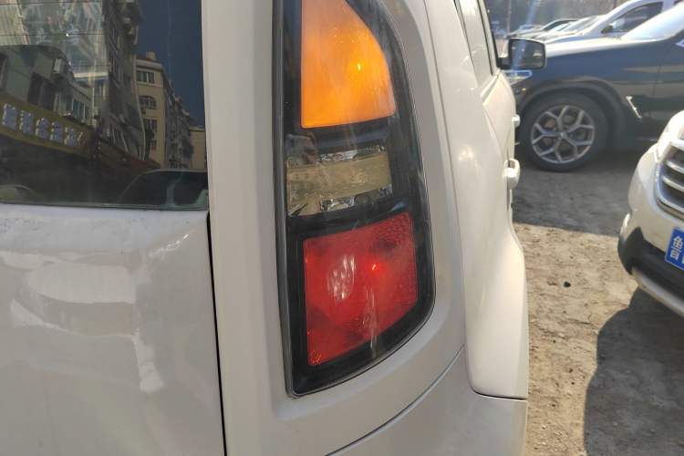 Used Kia Soul 2013 1.6L MT GL Right Rear Taillight