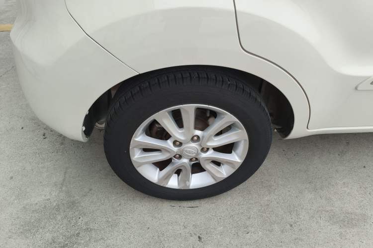 Used Kia Soul 2013 1.6L AT GL Right Rear Wheel Hub