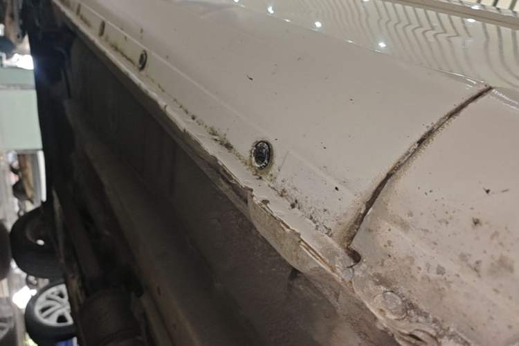 Used Kia Soul 2013 1.6L AT GL Right Side Sill