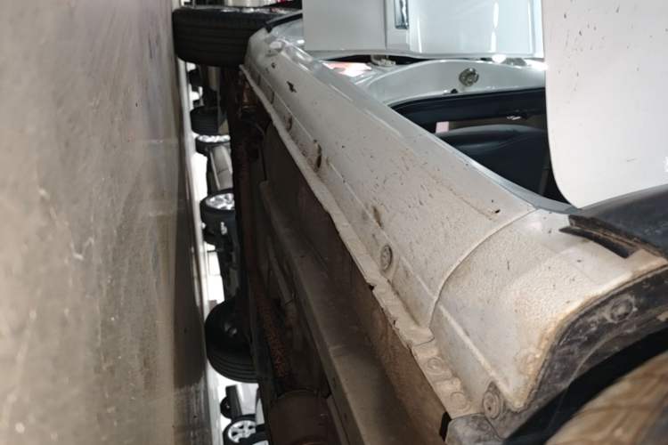 Used Kia Soul 2013 1.6L AT Premium Right Side Sill
