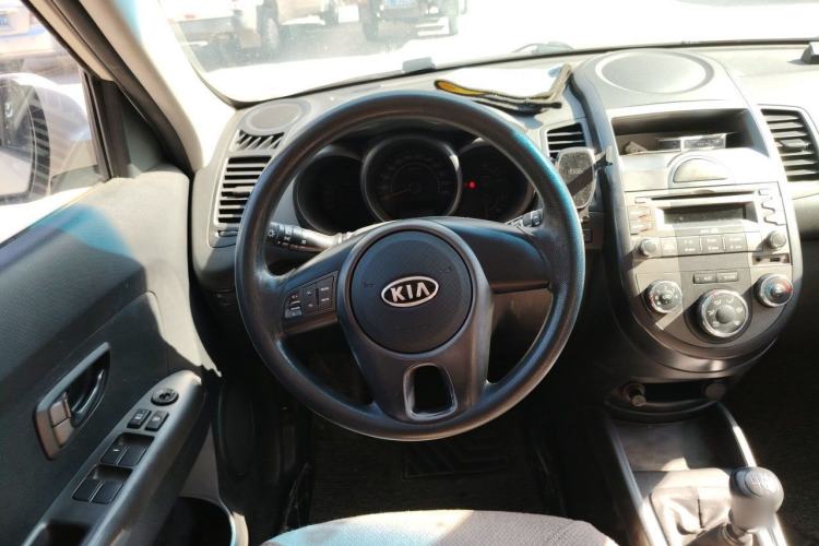 Used Kia Soul 2013 1.6L MT GL Steering Wheel