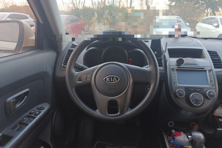 Used Kia Soul 2013 1.6L AT GL Steering Wheel