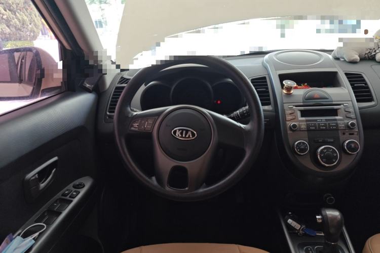 Used Kia Soul 2013 1.6L AT GL Steering Wheel