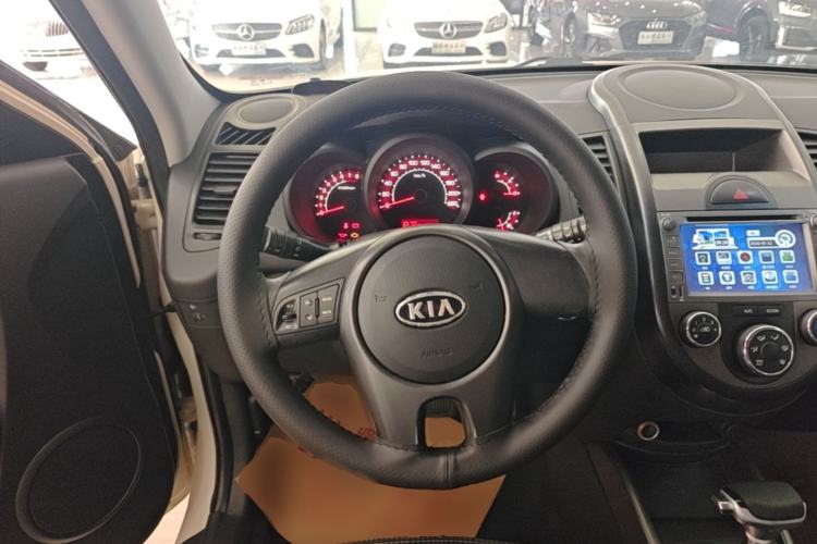 Used Kia Soul 2013 1.6L AT GL Steering Wheel