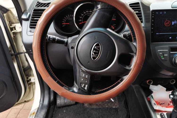 Used Kia Soul 2013 1.6L AT Premium Steering Wheel