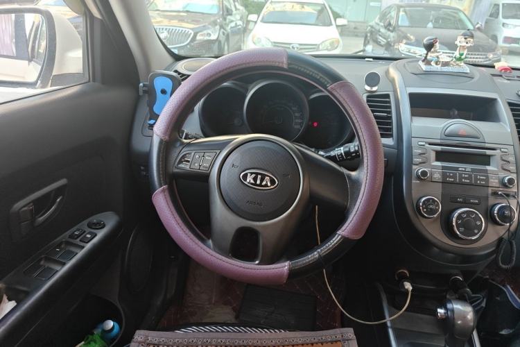 Used Kia Soul 2013 1.6L AT GL Steering Wheel