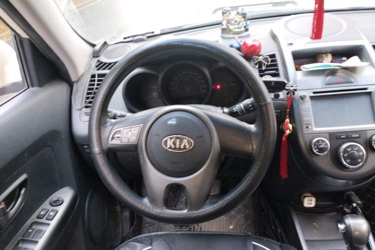Used Kia Soul 2013 1.6L AT GL Steering Wheel