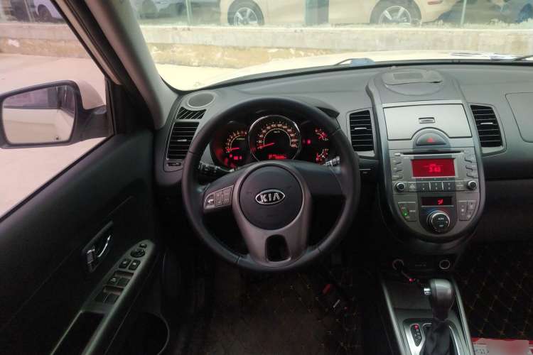 Used Kia Soul 2013 1.6L AT Premium Steering Wheel
