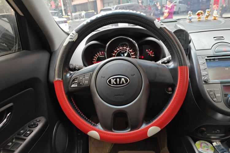 Used Kia Soul 2013 1.6L AT Premium Steering Wheel