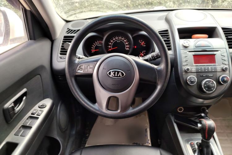 Used Kia Soul 2013 1.6L AT GL Steering Wheel
