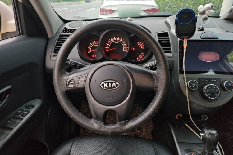 Used Kia Soul 2013 1.6L AT GL Steering Wheel