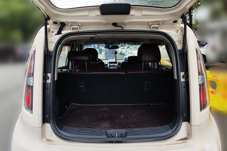 Used Kia Soul 2013 1.6L AT GL Trunk
