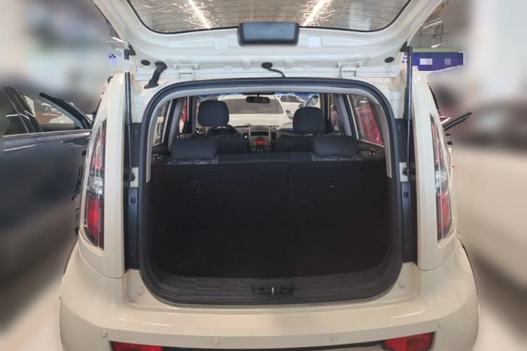 Used Kia Soul 2013 1.6L AT GL Trunk
