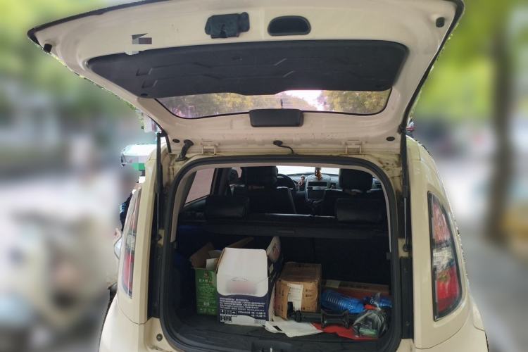 Used Kia Soul 2013 1.6L MT GL Trunk