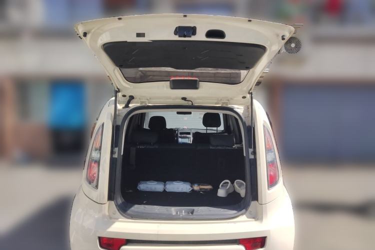 Used Kia Soul 2013 1.6L AT GL Trunk