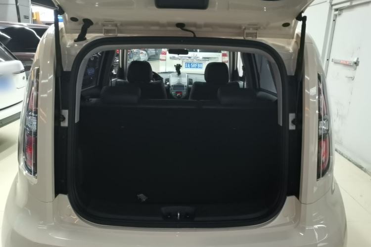 Used Kia Soul 2013 1.6L AT Premium Trunk