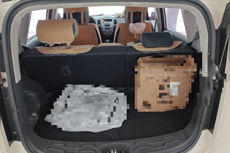 Used Kia Soul 2013 1.6L AT GL Trunk